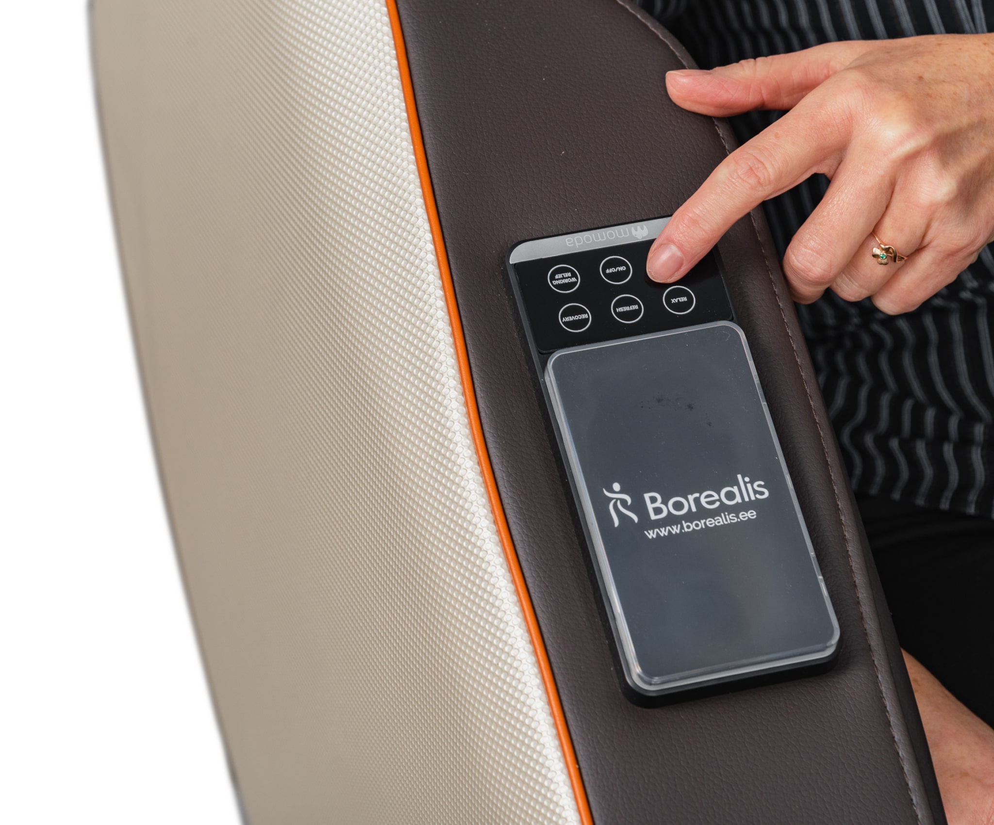 Massage Chair Momoda controllability